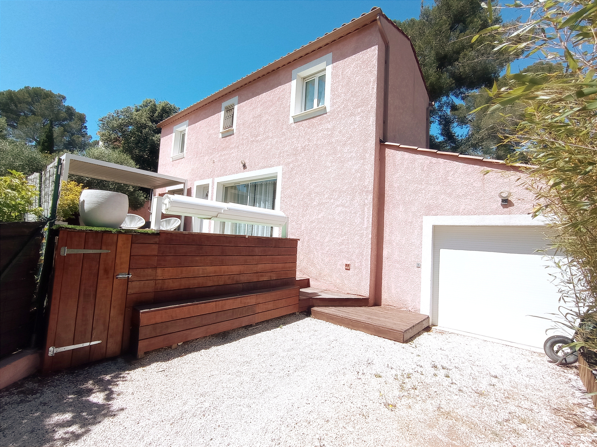 maison 4 pièces 93 m2 la seyne sur mer (réf : mavma180001346)