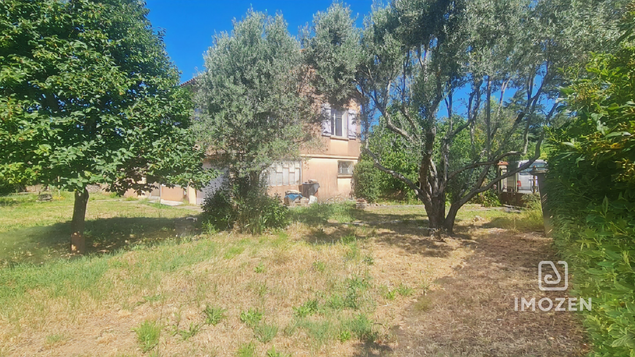 MAISON T5 DE 154M2 SUR 830M2 (Réf : ENVMA190001387)