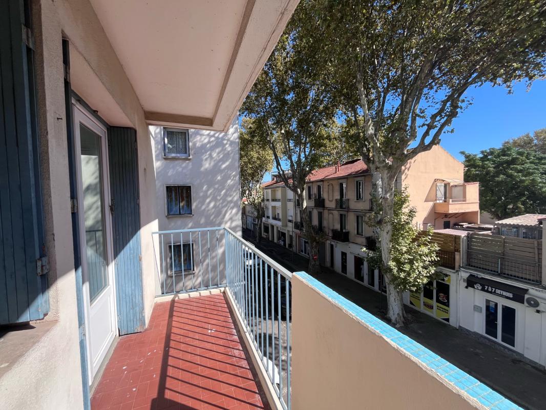 APPARTEMENT T3 DE 50 M2 AVEC BALCON LA SEYNE SUR MER